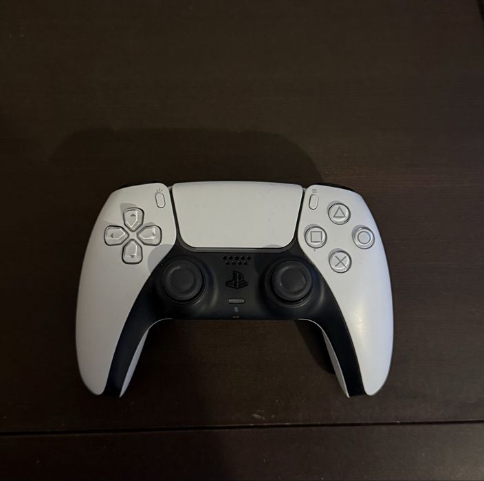 Vând controller original Sony DualSense pentru PlayStation 5