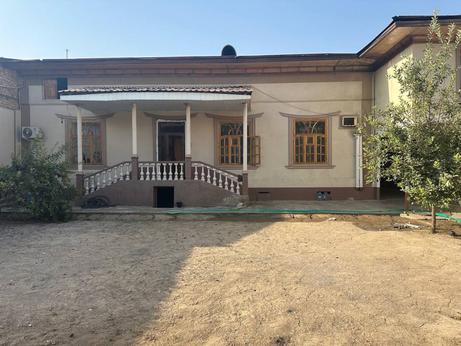 Продам дом участок Яшнабадский район Янгиобод махалля 6 соток 7 комнат