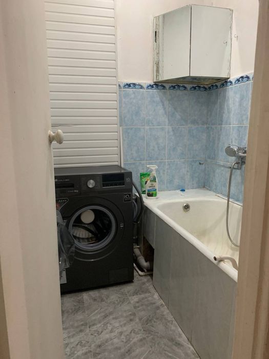 Чилонзор 20-кварталда 3 хонали уй кизлар ёки оила