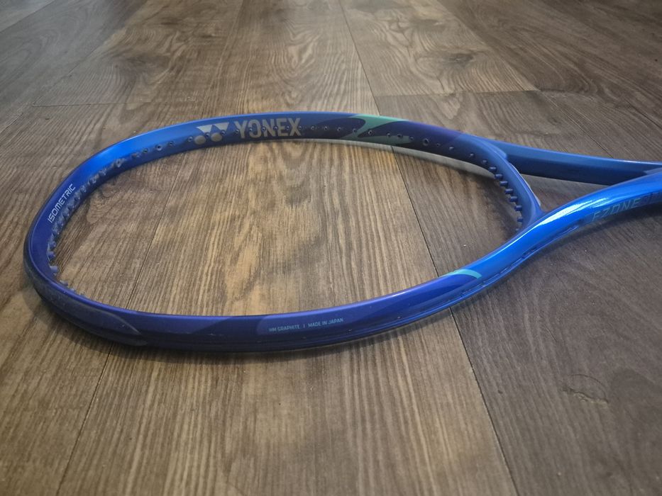 Rachete de tenis Yonex Ezone 2025  L2 300g 16x19