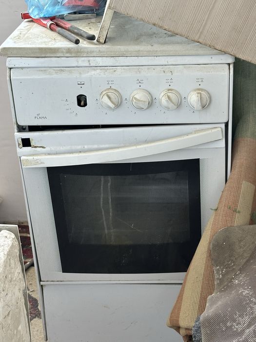 Продам газ плиту