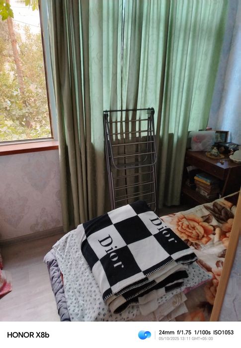 Сотилади-Shashlik SITY оркасида,2-каватли уйни, 1-каватида,2-хона