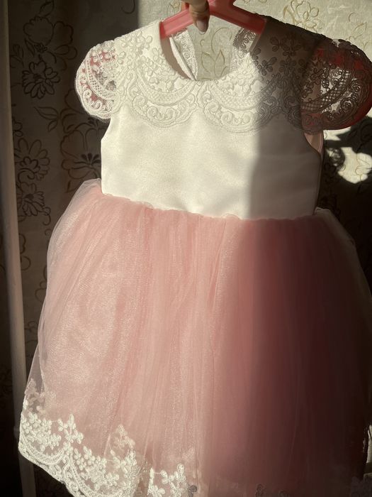 Продам платье на 1, 2, 3 годика