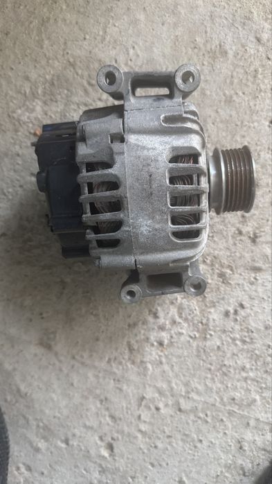 Генератор Valeo 120A 14V.  Vesta , XRay