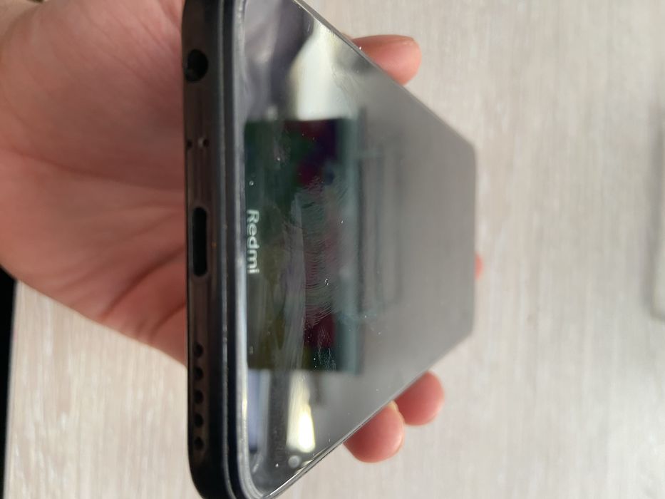 Телефон Redmi note 8