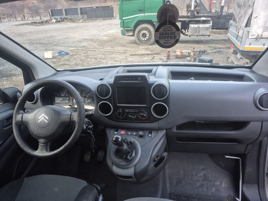 Vând Citroen berlingo