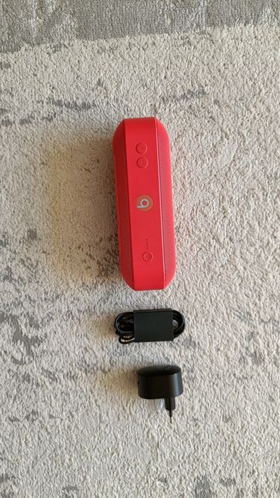Продам колонку beats pill