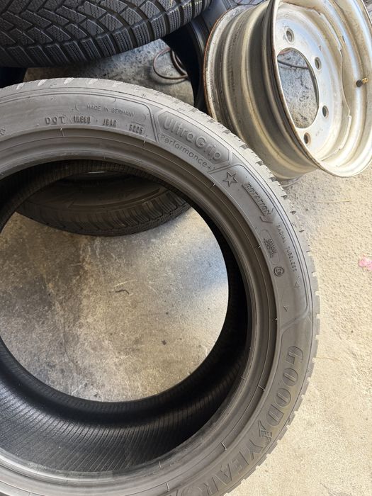 4 anvelope iarna 245/45/18 , 100 V , XL , GoodYear , 6-7 mm !