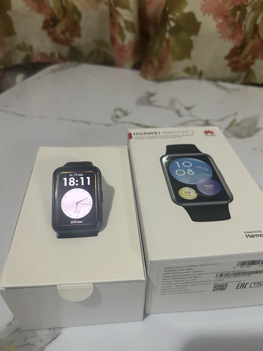 Продам смарт часы Huawei WATCH FIT2