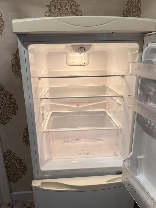 Lg- холодильник