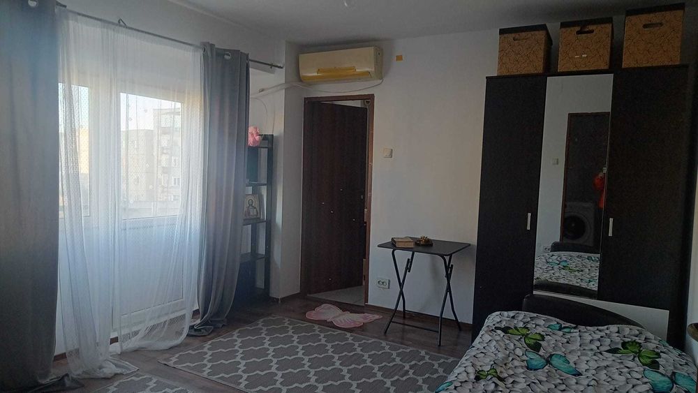 Garsoniera, la 10 minute de metrou Piata Sudului