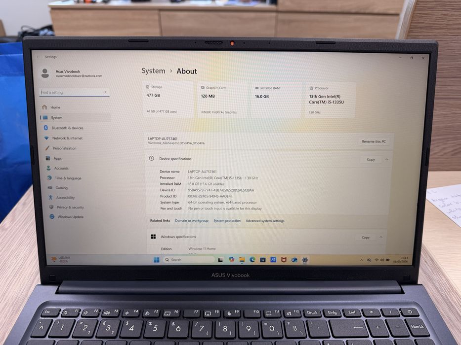 ASUS Vivobook 15 – i5-1335U, 16GB RAM, 512GB SSD, IPS
