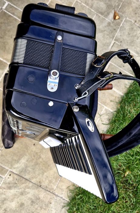 Acordeon italian Piermaria 120 basi