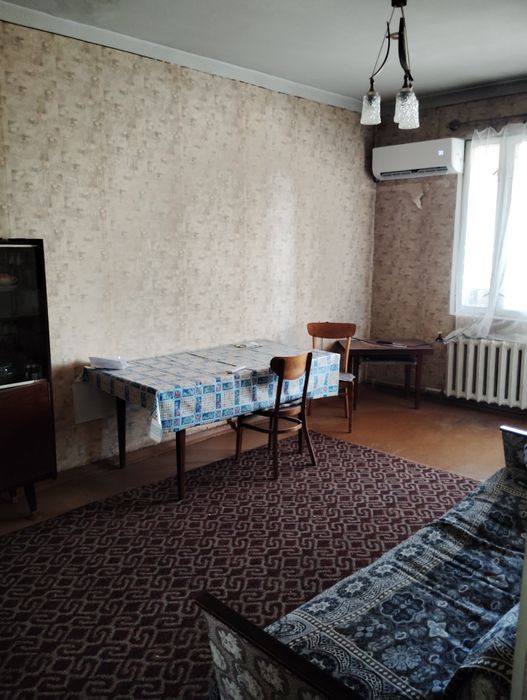 Продам С газом 3ком 2этаж 2этажки спутник15 среднее состояние в деревя