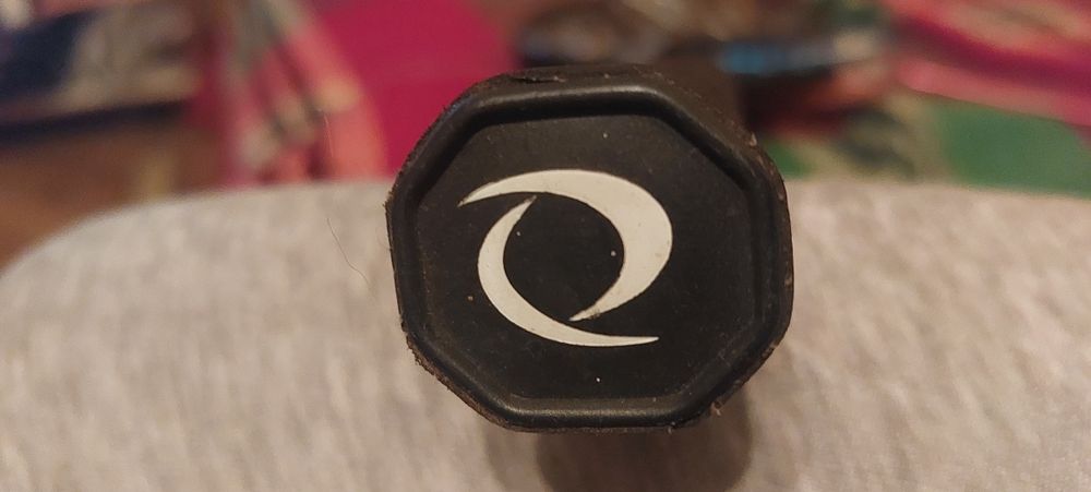 Продавам оригинален комплект от 2 хилки за (федербал)