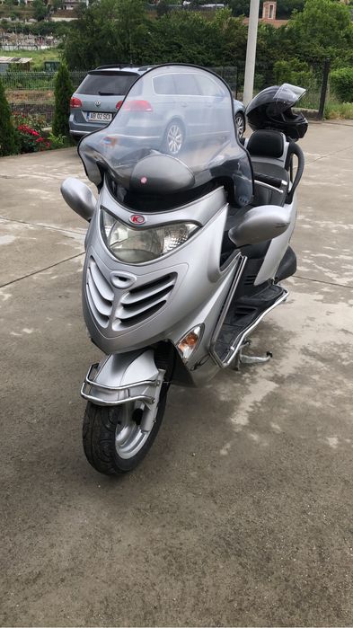 Vand scuter kymco grand dink 125cc