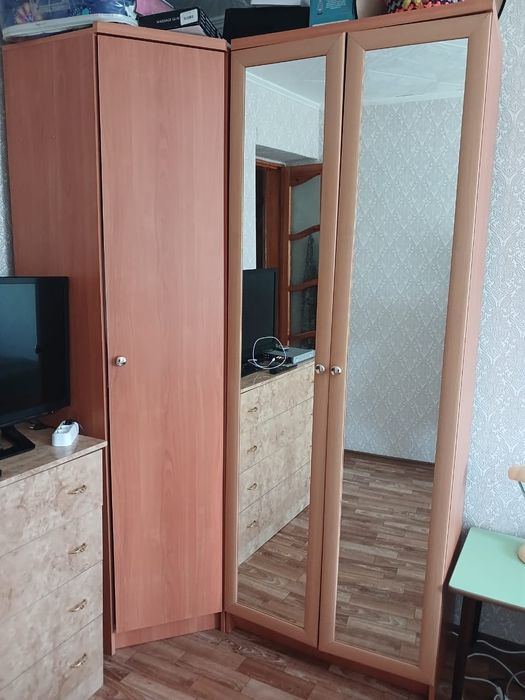 Продам спальный гарнитур