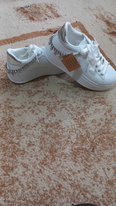 Нови,актуален модел