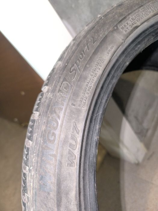 Продавам два броя зимни гуми.NEXEN -245/40/19