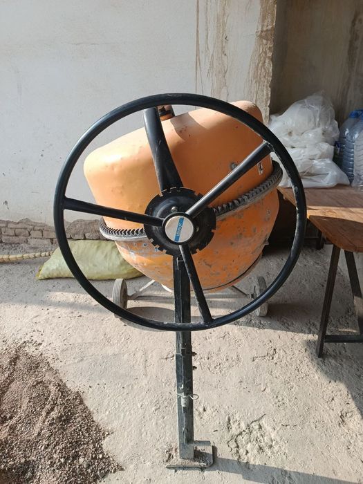 Продается бетономешалка