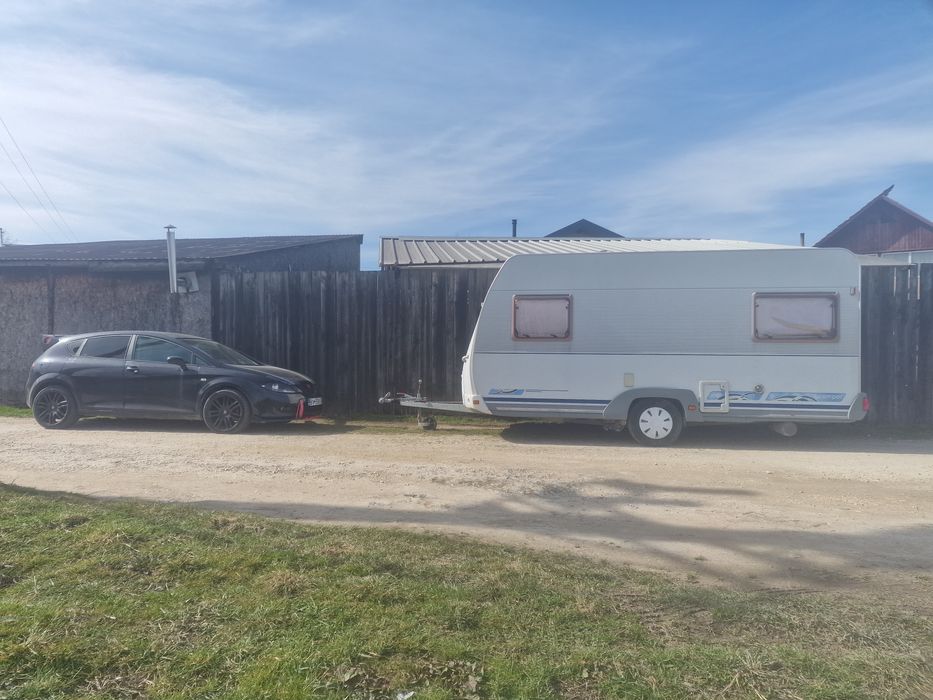 Rulotă Dethleffs Camper,  5 persoane, două paturi. Inmatriculată! Move