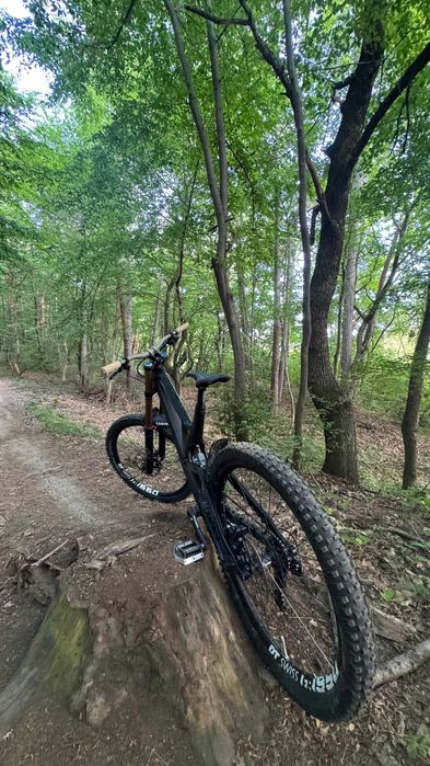 Bicicleta DownHill Canyon Sender CF 9.0, Cadru Marimea XL, CA NOUA !!!