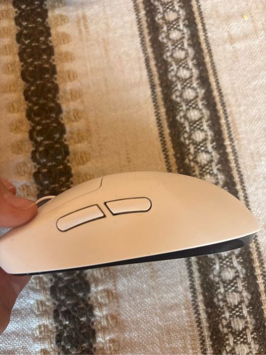G pro superlight мишката работи перфектно