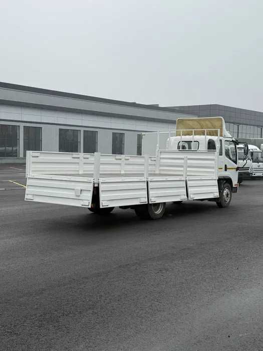 Бортовой фургон FAW Tiger V 4х2 объем кузова 11,8 куб