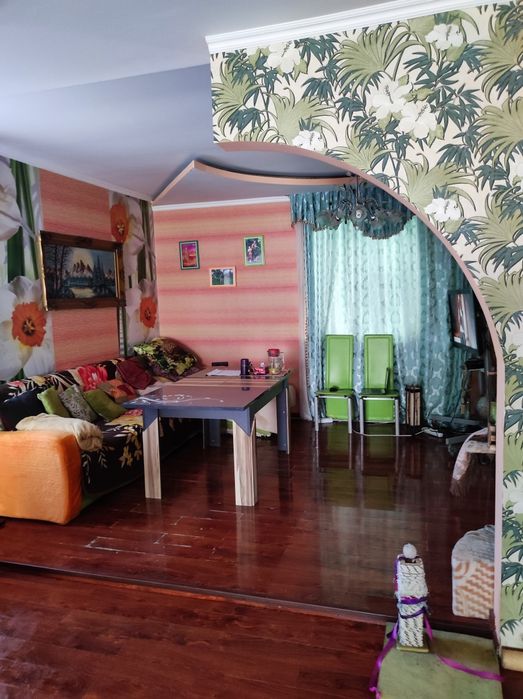 Продам дом в Баганашыле 370 м.кв. 5.35 соток.