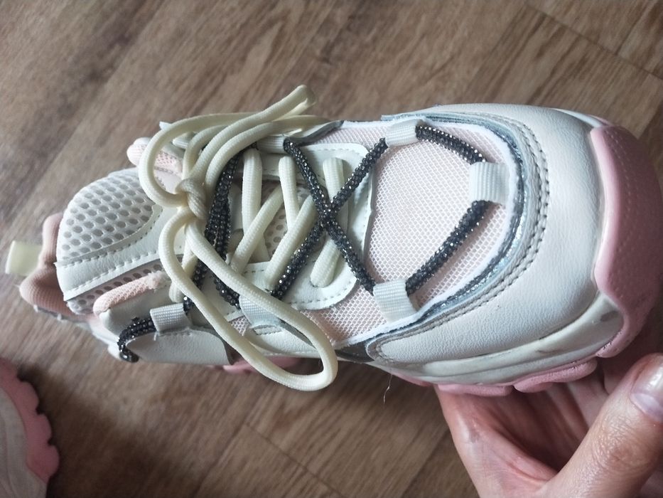 Продам классные крассовки!