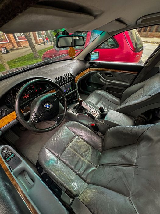 BMW E39 M52B25 1997