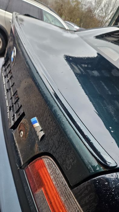 BMW E39 - 520i на части