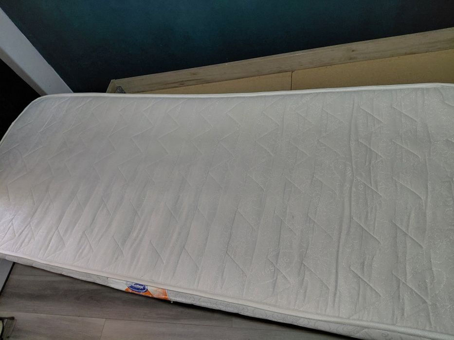 Saltea de .200.80 stare foarte bună in reghin