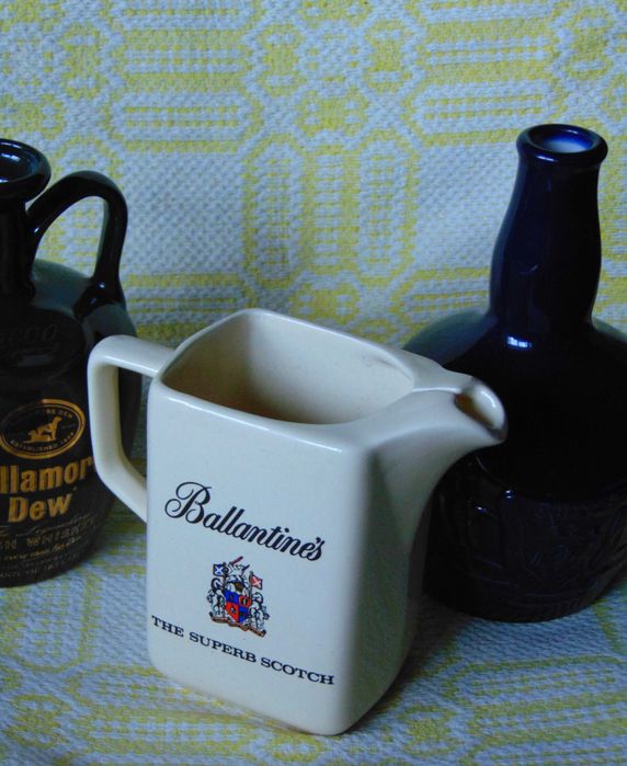 Оригинални порцеланови шишета и кана