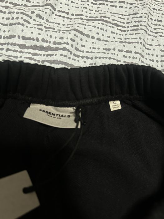 Essentials shorts XL