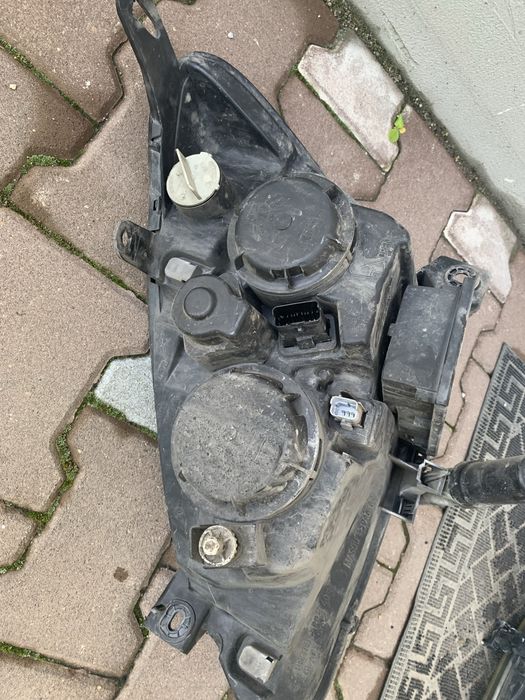 Фар ляв десен ситроен С5 citroen c5 ксенон