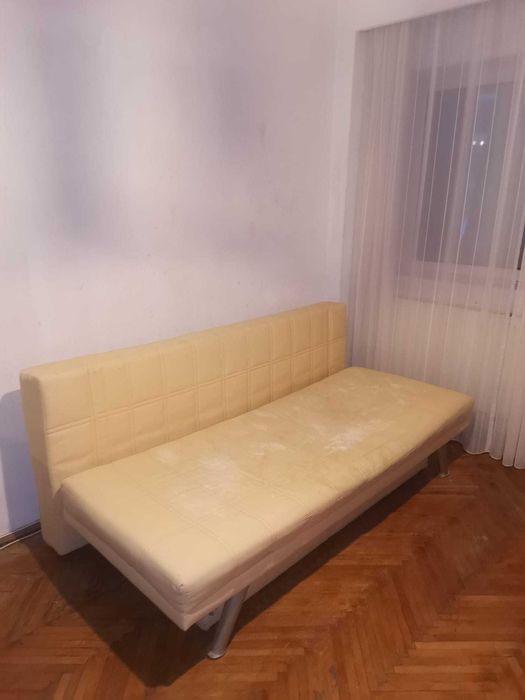 Central, dau in chirie apartament 2 camere mobilat
