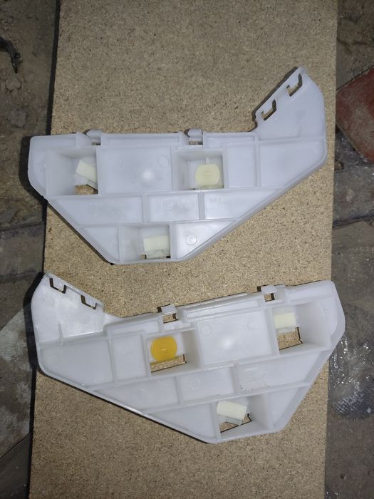 Салазки бампера Honda CR-V rd5-rd7