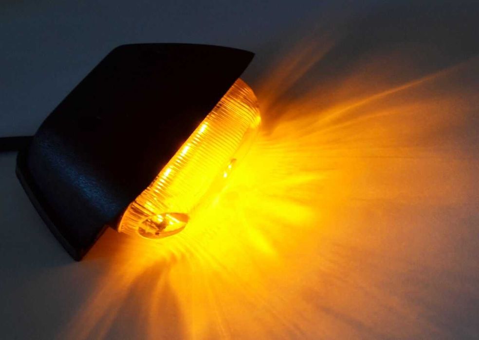 1 бр. диодни ЛЕД LED габарити  овал за таван 12-24V 3 цвята , Полша