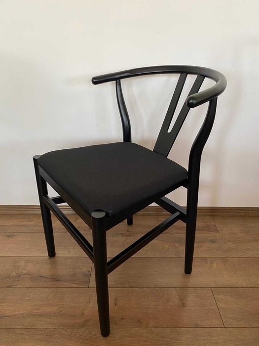 Scaune lemn Wishbone pentru evenimente restaurant cafenea HoReCa