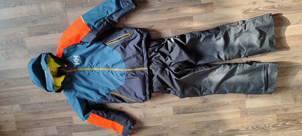 Детски ски екип Helly Hansen размер 152