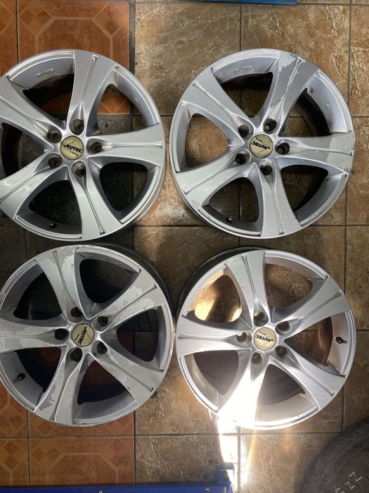 Диски R17 BMW,Honda (5*120)