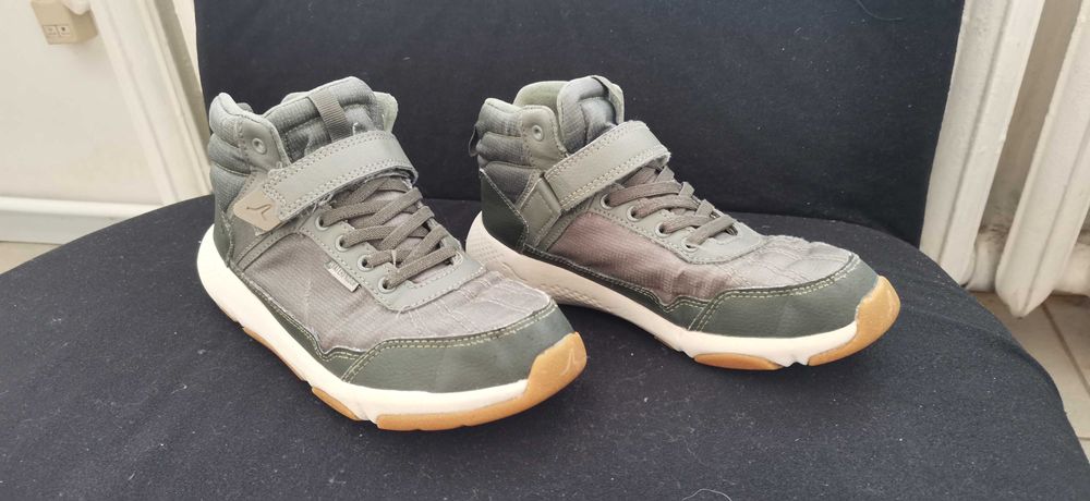 Детски непромокаеми обувки 34