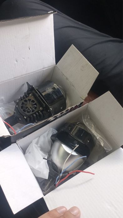 Би лед фары пара