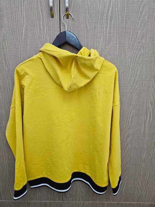 худи с капюшоном