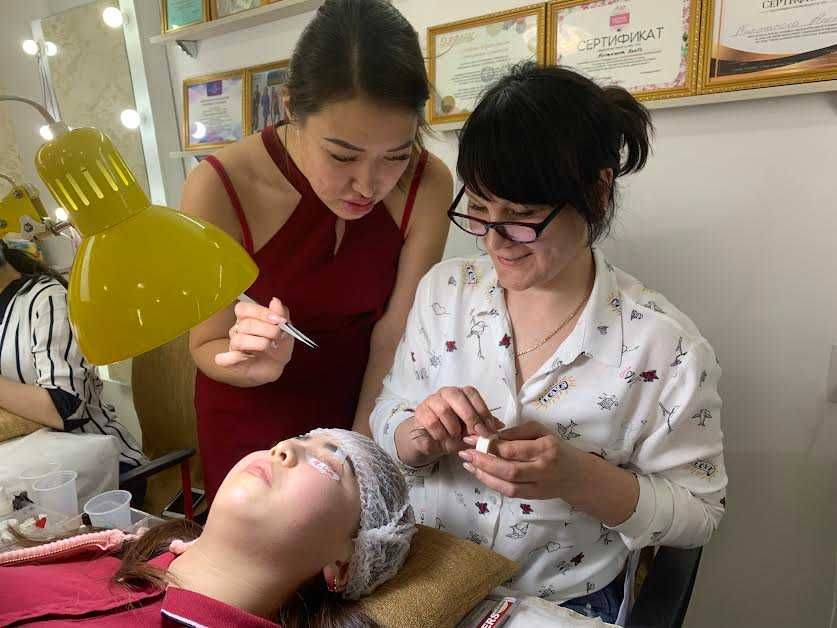 Обучение наращивание ресниц