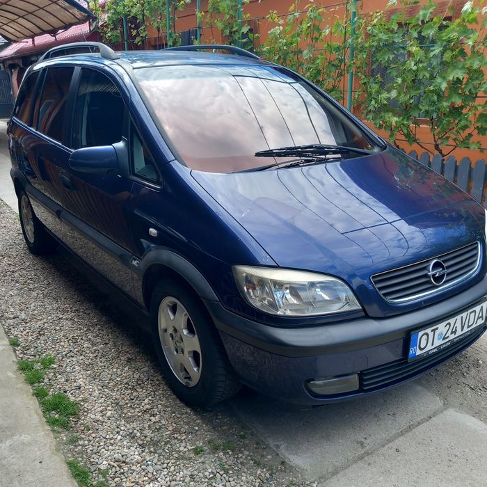 Vând..Opel zafira 7 locuri..
