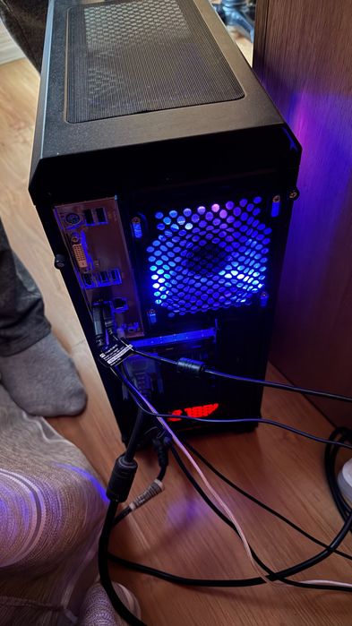 Компютърна кутия и Видеокарта