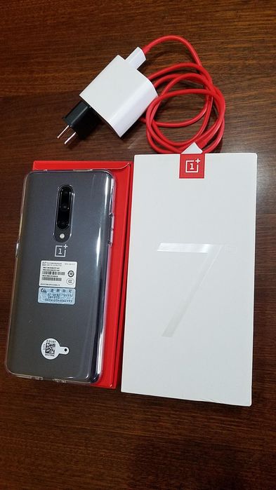 OnePlus 7 Pro дисплей и гръб без драскотини