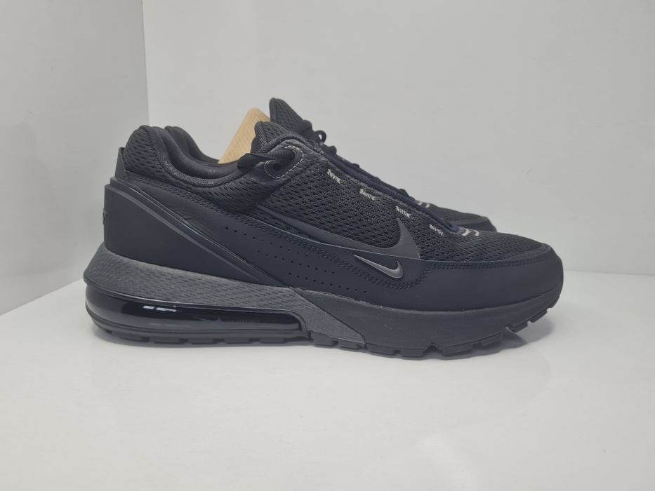 Маратонки Nike Air Max Pulse

Чисто нови с кутия.

Размер 45.5 стелка 29.5 см.

Цена 85 евро.